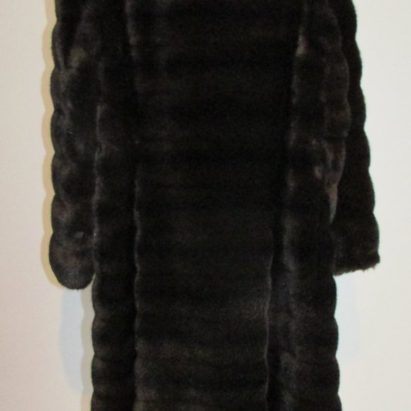 VINTAGE Faux Fur Long Winter Coat - Picture 7 of 16